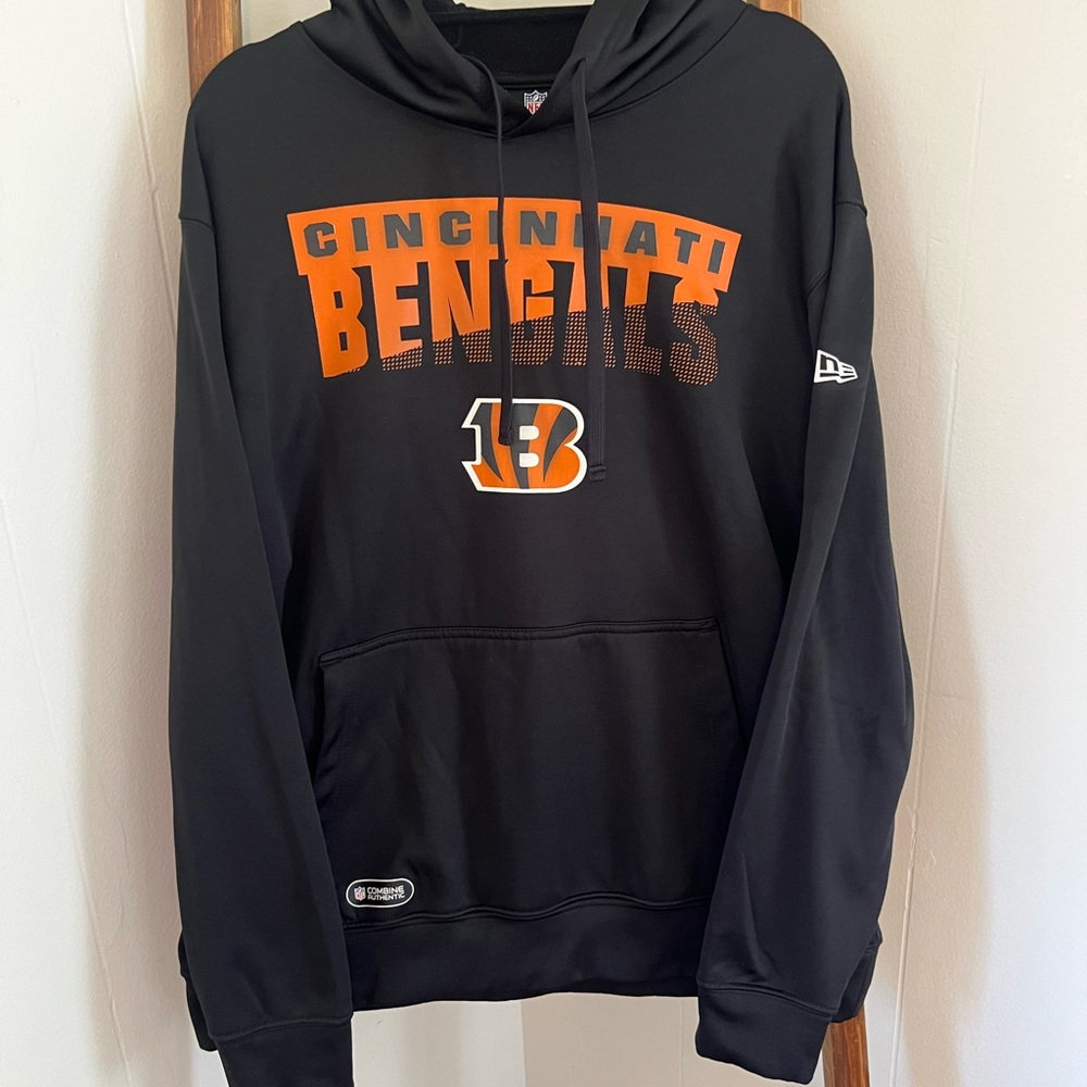 New Era Cincinnati Bengals Black Hoodie Size L
